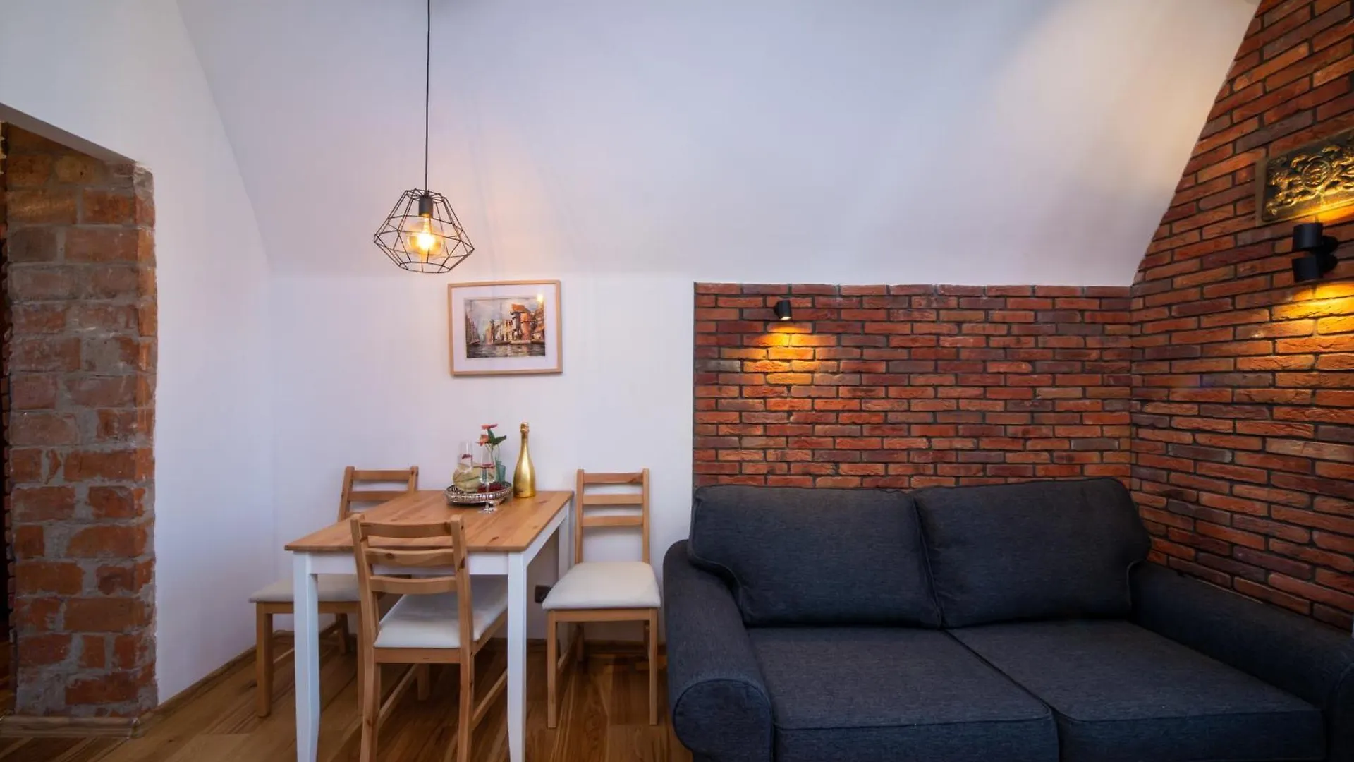 Apartamenty Szlachecki I Pod Artusem Gdaňsk 0*,  Polsko